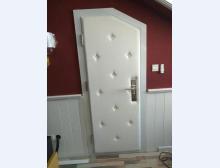 多邊異形隔聲門