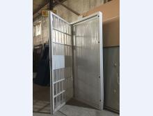 一框雙監(jiān)室門（內(nèi)平移外平開-外）